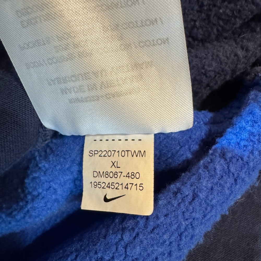 Nike Sportswear Amplify Sweatshirt Pullover Hoodie Boys Youth XL Graphic Blue - Picture 7 of 9